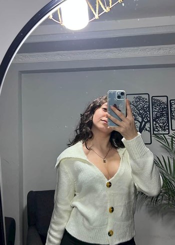 Düğmeli Yakalı Beyaz Kadın Hırka standart beden - Görsel 5