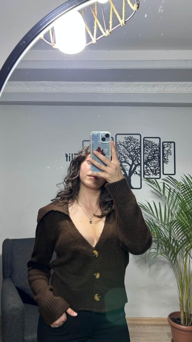 Kahverengi şal yaka hırka - Görsel 5