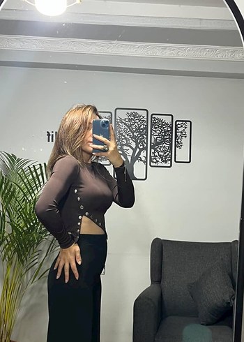 kahve yandan çıtlı basıc bluz - Görsel 2