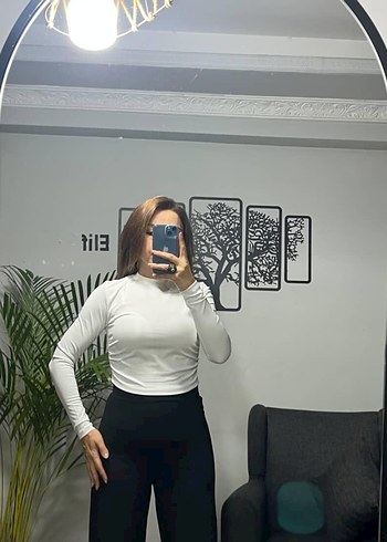 Yan büzgülü basıc crop model - Görsel 2