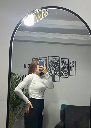 Yan büzgülü basıc crop model - Görsel 3