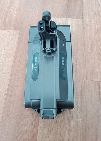 DYSON V 10 SÜPÜRGE BATARYA BATARYASI(Açıklama kısmını okuyunuz)