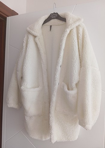 Beyaz Midi Uzunlukta Kadın Peluş Kaban - Görsel 3