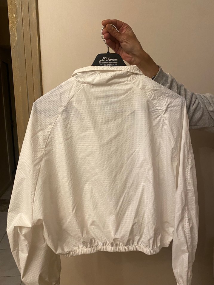 Beyaz Kadın berska yağmurluk - Görsel 4