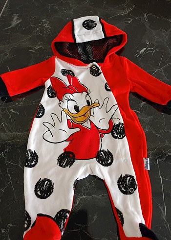 Kapüşonlu Kız Bebek Baskılı Kırmızı Tulum - Görsel 6