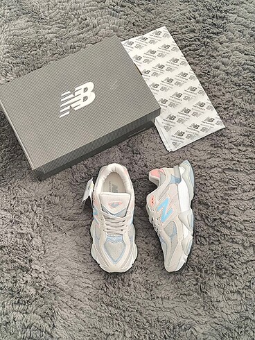 37 Beden New Balance orjinal spor ayakkabı