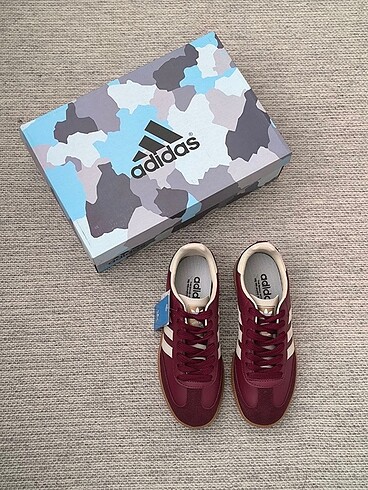 37 Beden Adidas Samba spor ayakkabı