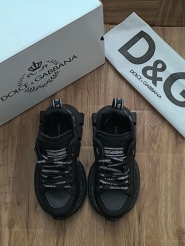 37 Beden siyah Renk Dolce Gabbana siyah spor ayakkabı