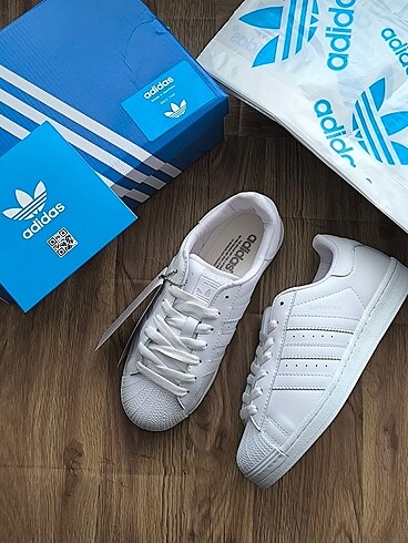Adidas Süperstar White spor ayakkabı