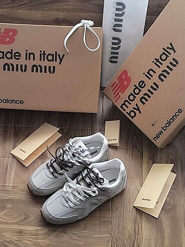 New Balance taş rengi spor ayakkabı