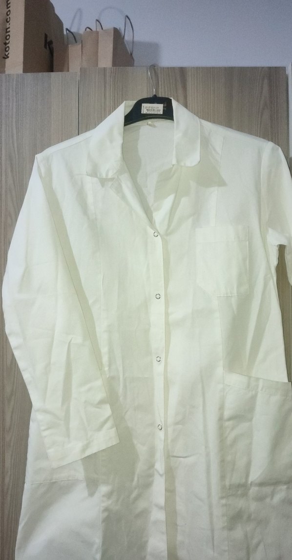 laboratuvar ve doktor önlüğü - Görsel 4