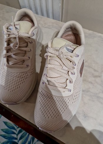 36,5 Beden ten rengi Renk Skechers Bej Kadın Spor Ayakkabı