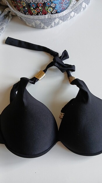Bikini üstü