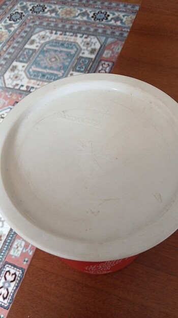 Tupperware saklama kabı