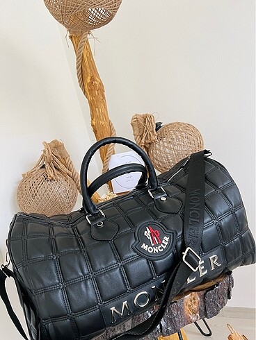  Beden Moncler Bavul