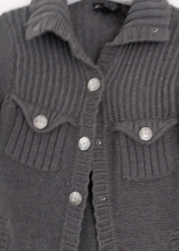 Düğmeli Gri Fitilli Hırka - Görsel 3