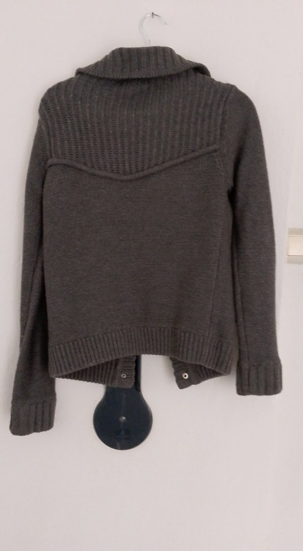 Düğmeli Gri Fitilli Hırka - Görsel 5