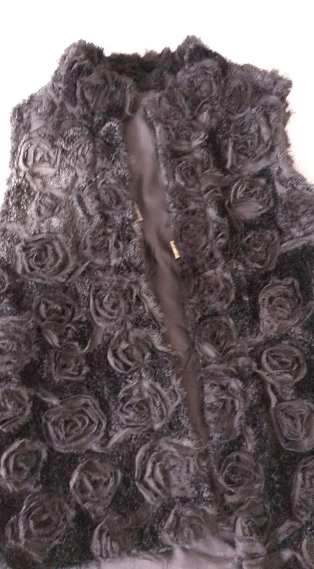 Kürk Detaylı Siyah Gotik Kadın Yelek - Görsel 3