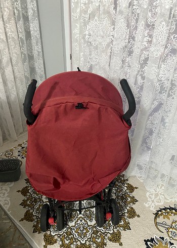 Kırmızı Bebek Arabası - Görsel 3