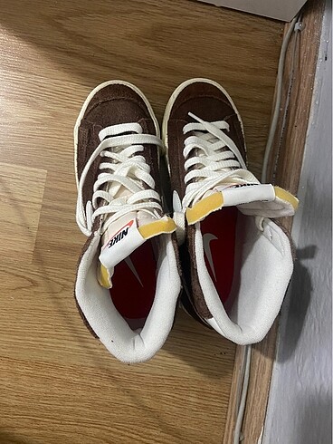 35,5 Beden Nike ayakkabı
