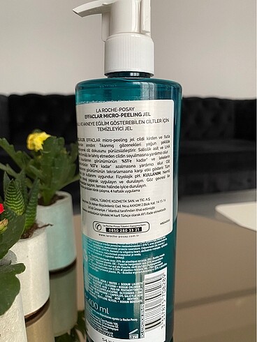 Beden Renk La Roche posay vücut yıkama jeli peeling