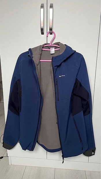 Decathlon spor su rüzgar geçirmez