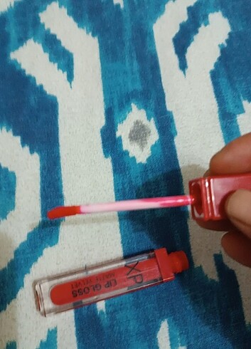 Kadın ruj lipsstick