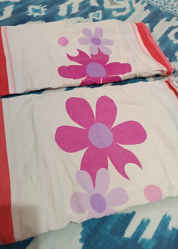 Çiçek Desenli yastık kılıfı - Görsel 2