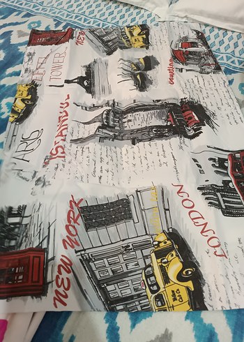 Çok Renkli Baskılı yastık kılıfı - Görsel 2