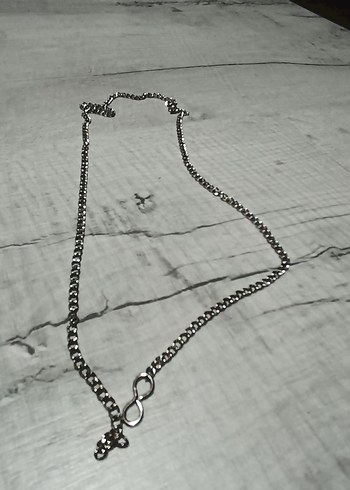 Gri Zincir Detaylı Kadın Vücut Zinciri - Görsel 2