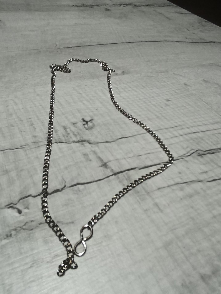 Gri Zincir Detaylı Kadın Vücut Zinciri - Görsel 3