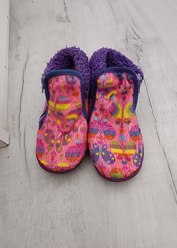 Kızlar İçin Renkli Örgü Sıcak Ev Terliği - Görsel 3