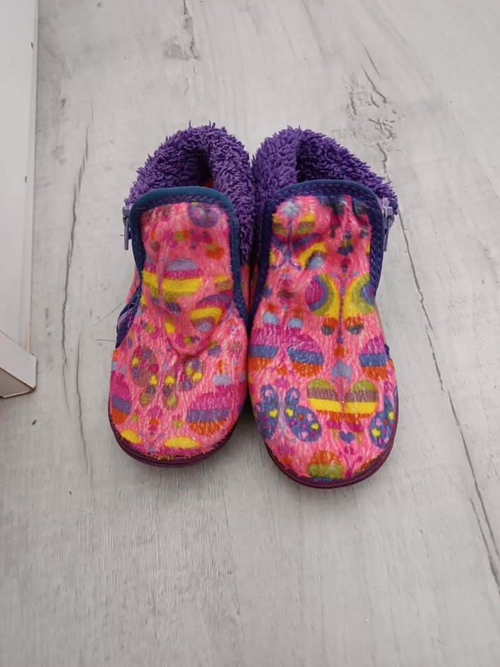 Kızlar İçin Renkli Örgü Sıcak Ev Terliği - Görsel 3