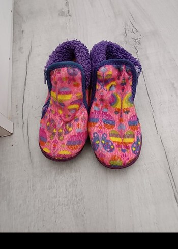 Kız Çocuk Renkli Batik Desenli Sıcak Ev Terliği - Görsel 3