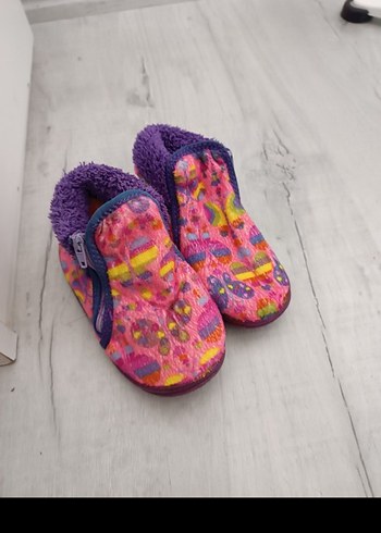 Kız Çocuk Renkli Batik Desenli Sıcak Ev Terliği - Görsel 5