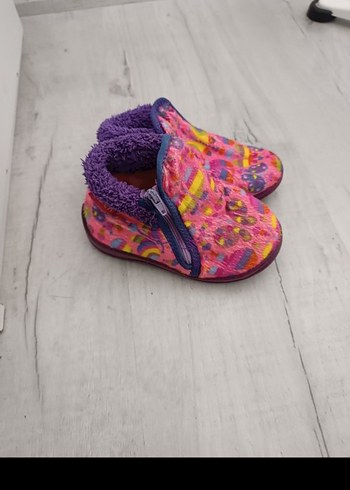 Kız Çocuk Renkli Batik Desenli Sıcak Ev Terliği - Görsel 6