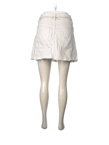 38 Beden Bershka Mini Etek %70 İndirimli.