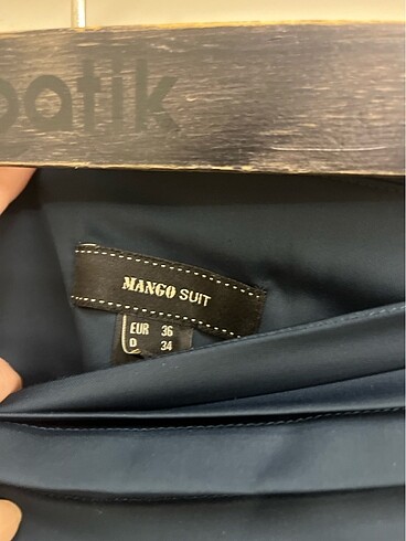 34 Beden yeşil Renk Koyu yeşil saten mango pantalon