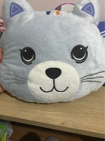 peluş kedı