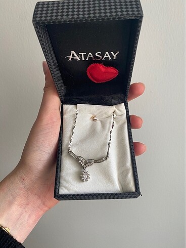 Atasay kolye