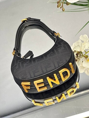  Beden Fendi