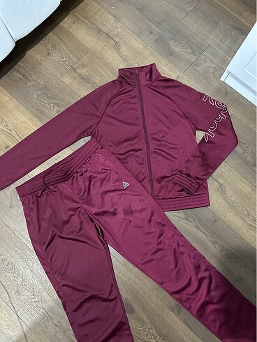 Reebok Eşofman Takımı