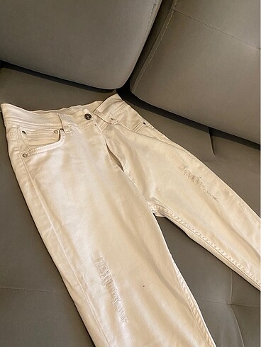 32 Beden beyaz Renk Beyaz pantolon