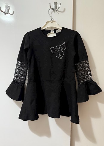 Uzun Kollu Siyah Gotik Nakışlı Kız Elbisesi