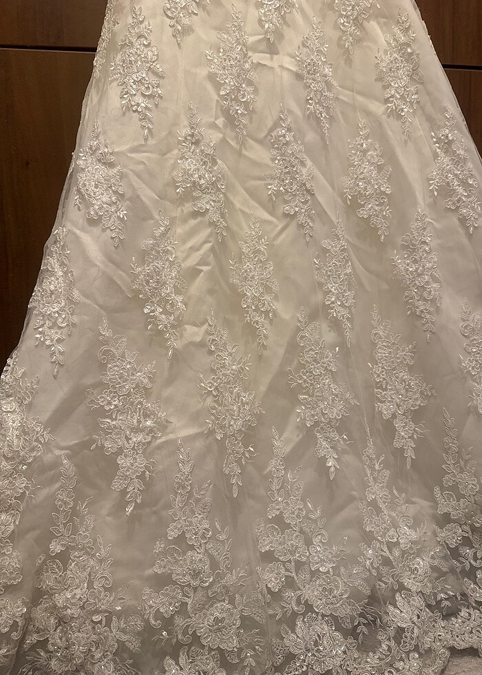 fransız güpürlü, boncuk işlemeki gelinlik - Görsel 5