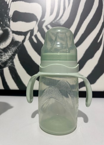 Pastel Yeşil Bebek Biberonu - Görsel 2