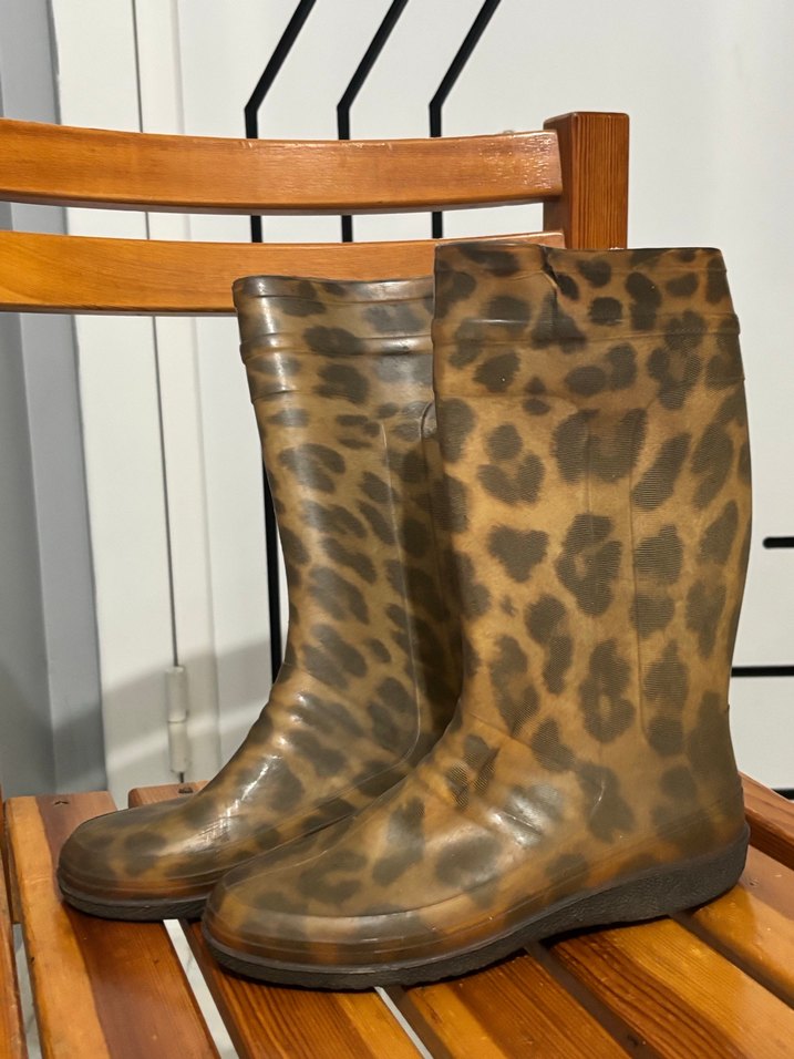 Kahverengi Leopar Desenli Kadın Diz Boyu Bot - Görsel 2