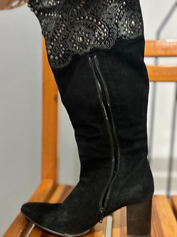 Nakışlı Tokalı Siyah Süet Dizüstü Çizme - Görsel 5