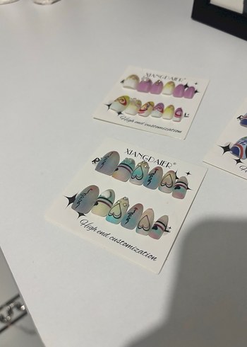 Pastel Çok Renkli Tırnak Süsleri - Görsel 2