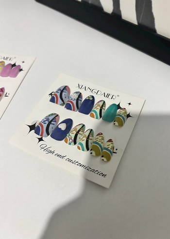 Pastel Çok Renkli Tırnak Süsleri - Görsel 3